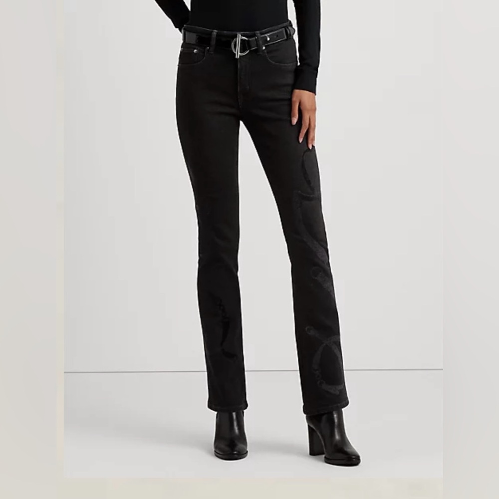 AUTHENTICATED
Belting-Print High-Rise Boot Jean
Lauren - Picture 1 of 15